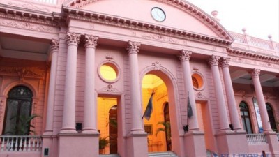 La Provincia de Corrientes retuvo fondos a municipios, intendente denunció “extorsión económica”