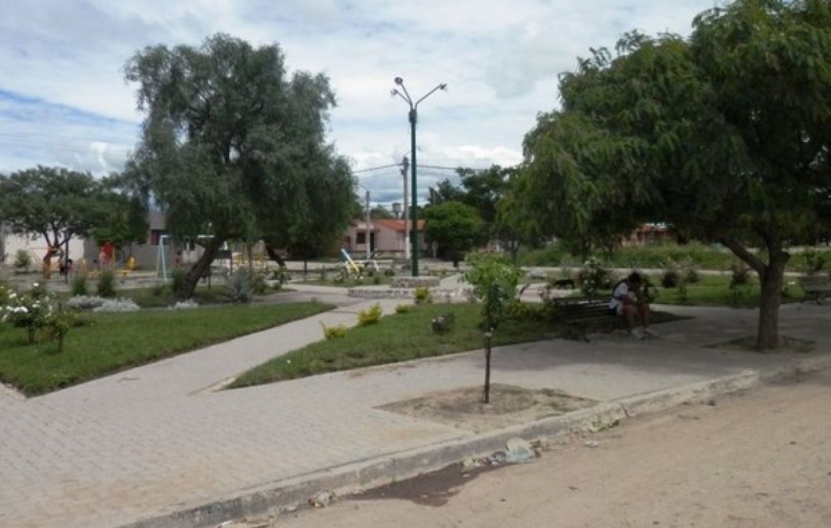 Todo un ejemplo: jóvenes reconstruyeron una plaza en General Güemes