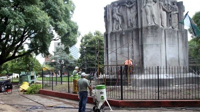 El municipio platense pondrá en marcha programa de recuperación de estatuas y monumentos