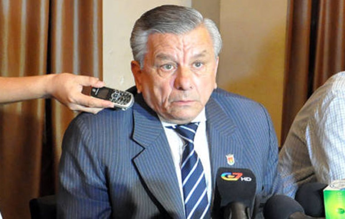 Las elecciones para intendente en Santiago se harán en septiembre