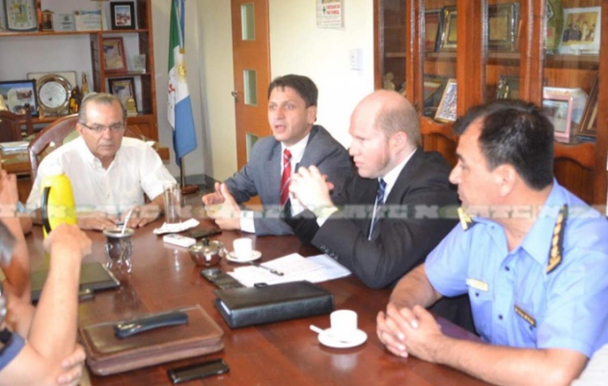 Provincia y municipio acordaron trabajo para combatir la violencia delictiva en Sáenz Peña
