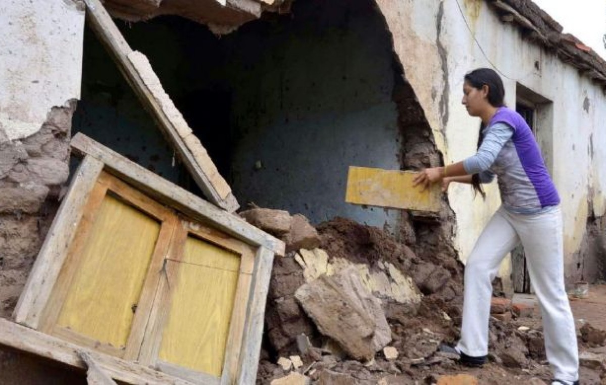 El temporal dejó en el Este de Mendoza cerca de mil casas que ya no pueden habitarse