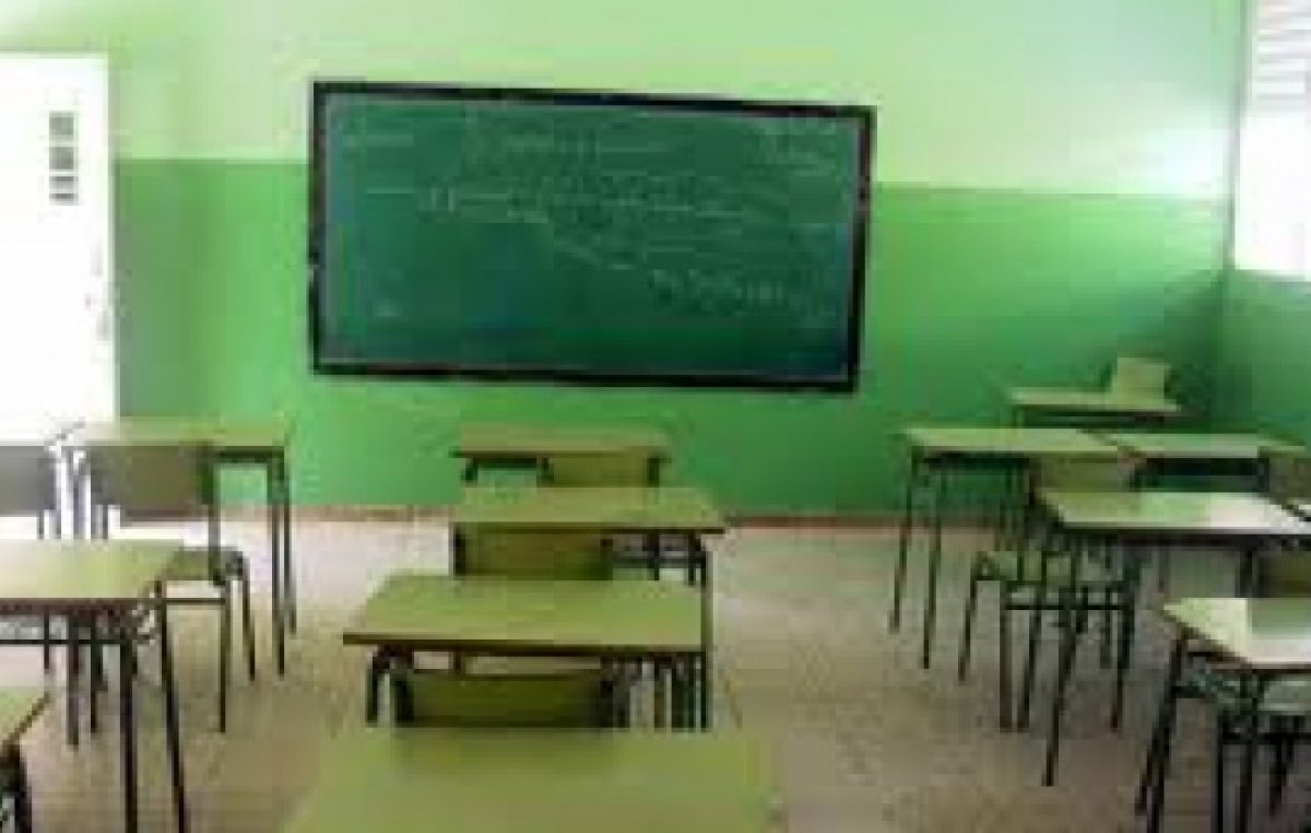 Intendentes del FPV pidieron a los gremios docentes que «vuelvan a clases»