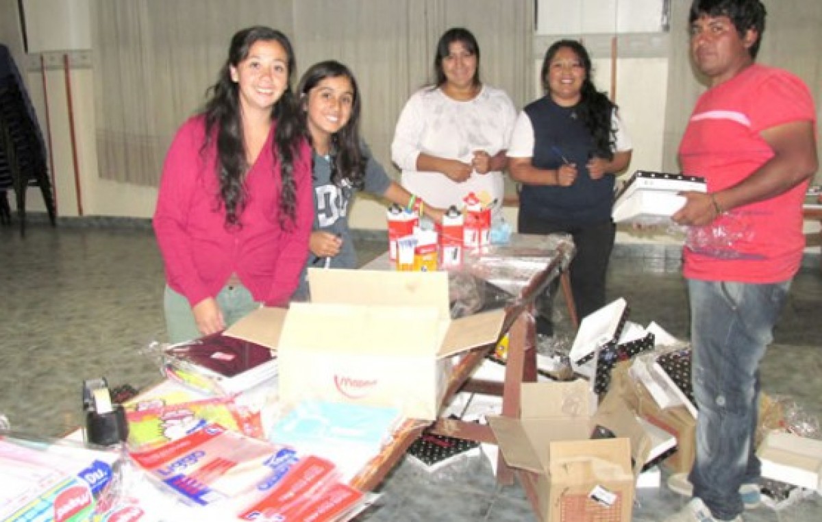 El Soeme de Esquel realiza la entrega de kits escolares para los hijos de afiliados