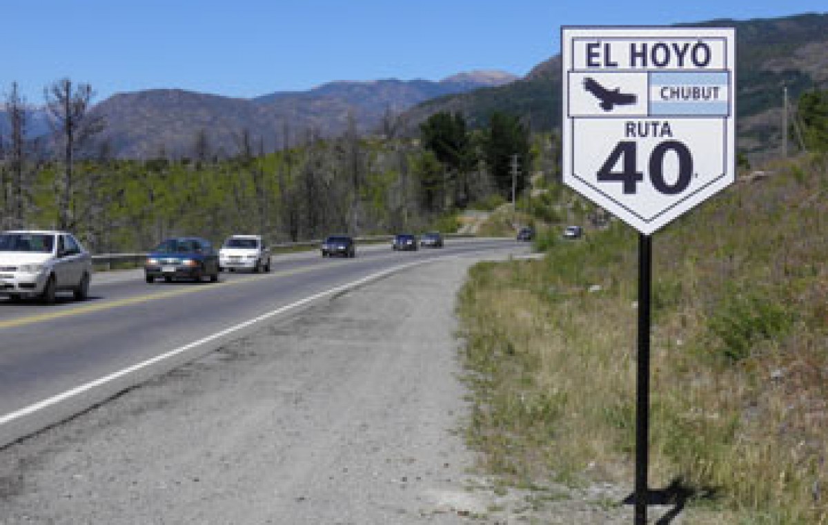 Chubut: Buena recepción de los carteles de la Ruta 40