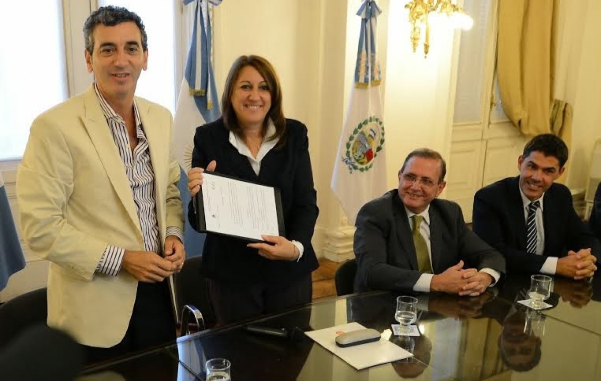 La Nación y Rosario avanzaron con los fondos para la estación de tren