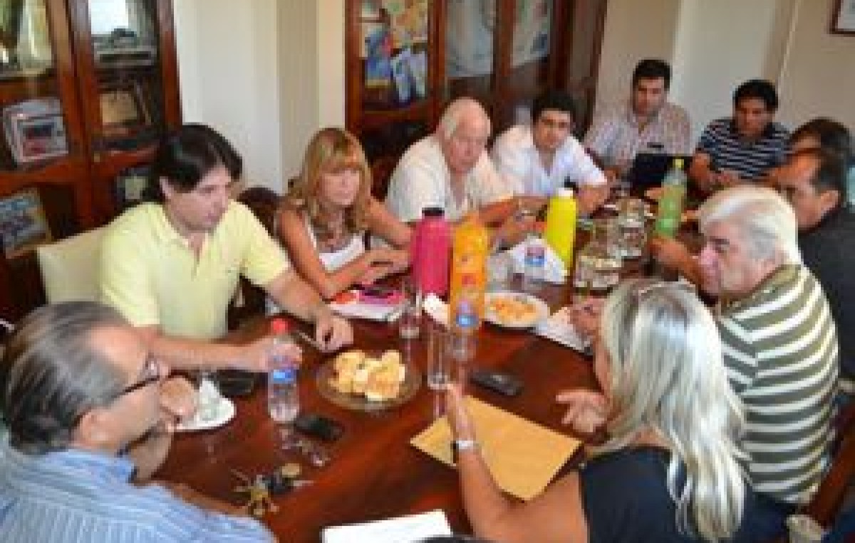 Intendentes radicales piden al gobernador de Chaco por agenda de trabajo «prometida en diciembre»