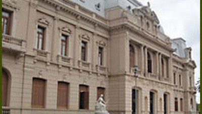 Recomposición salarial: el gobierno de Jujuy convocó al SEOM para este viernes