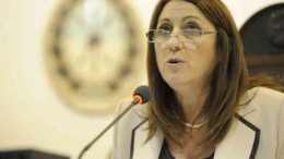 Intendenta de Rosario reclamó al Concejo el doble de fondos para gastar este año
