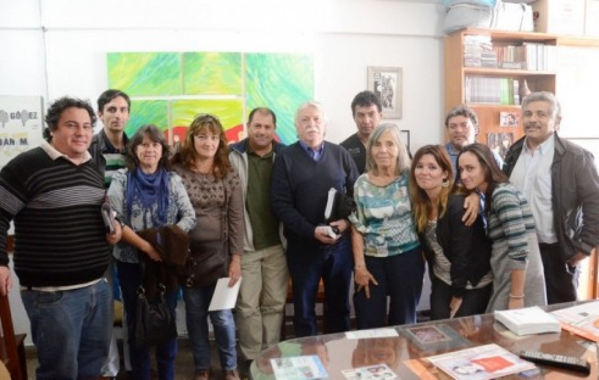 Acuerdo entre sindicatos municipales de Córdoba y Abuelas