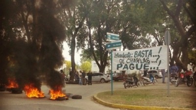 Municipales de Río Segundo endurecen protesta por falta de pago de sueldos