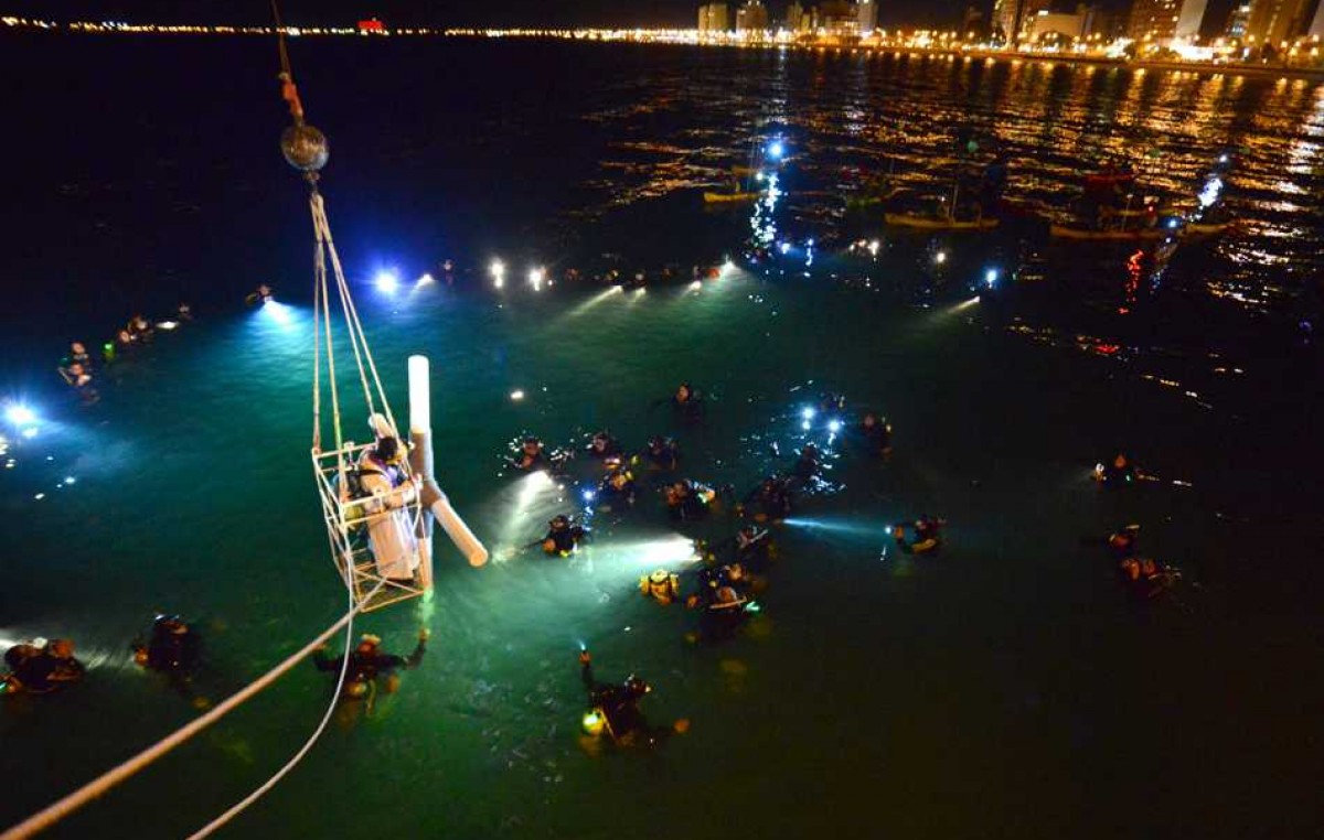 Puerto Madryn: Con la bendición del Papa Francisco se realizó el Vía Crucis Submarino