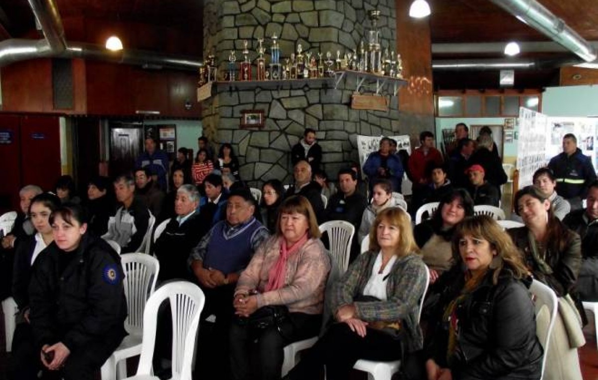 El SOyEM Bariloche rindió un emotivo homenaje a los empleados municipales
