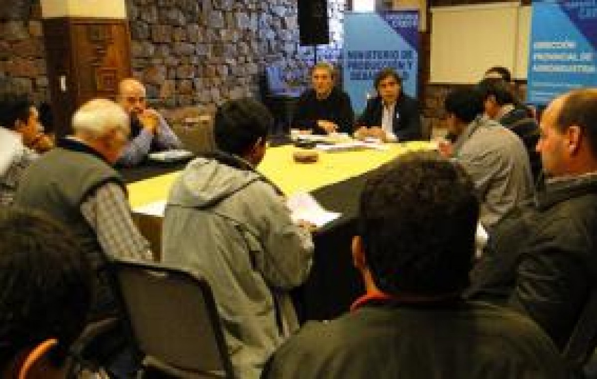 Catamarca: Reunión con ganaderos e intendentes del Oeste por el plan agroindustrial