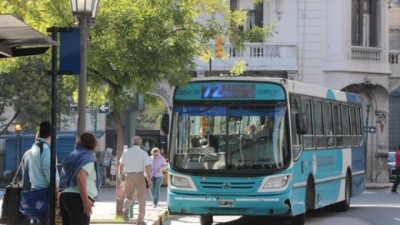 Salvataje de De la Sota para Mestre: Provincia adelanta fondos para choferes