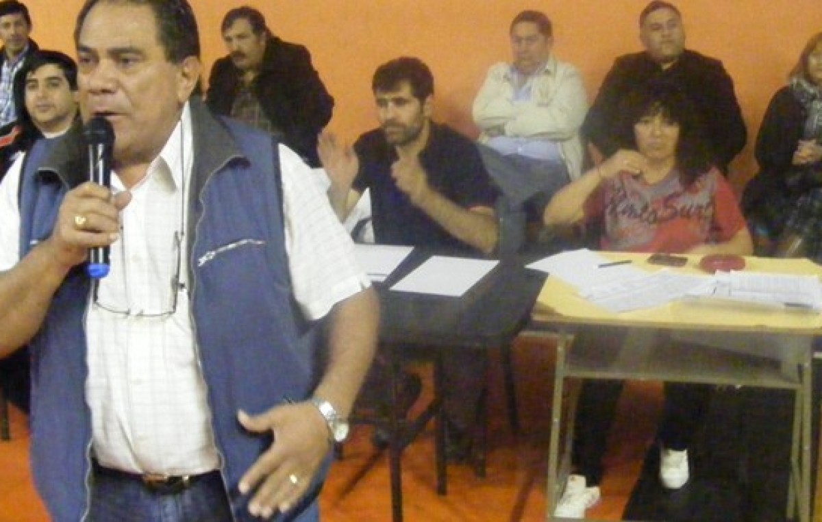 En Caleta el SOEMCO amenazó con embargar las cuentas municipales