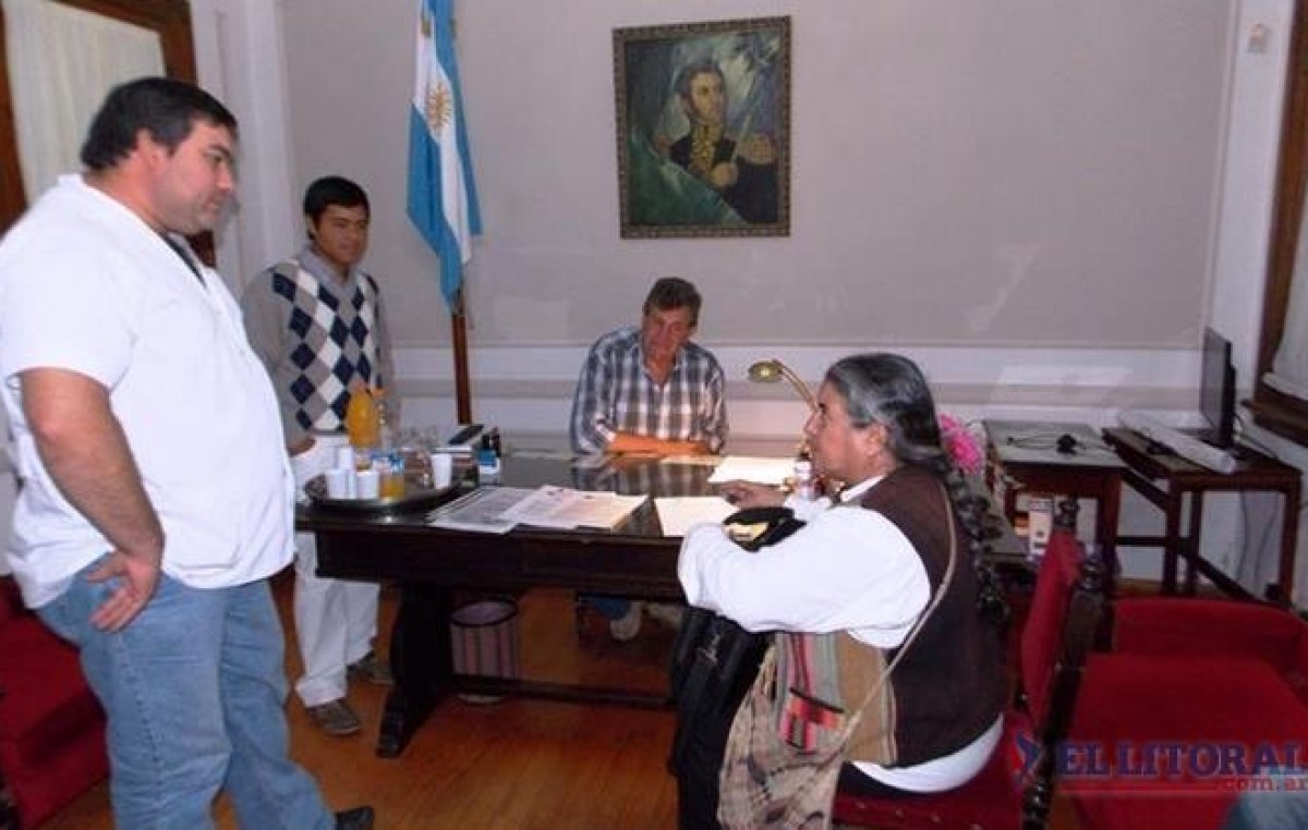 Municipios Correntinos firman convenio para operaciones gratuitas de ojos con una fundación cubana