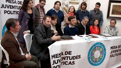 Dirigentes de los principales partidos del país presentaron la Mesa de Juventudes Políticas