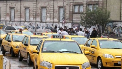 Córdoba: Prometen sorteo de chapas para taxis y eliminar las transferencias