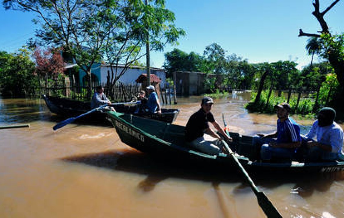 Corrientes: Se estacionó el río en Capital pero en otros lugares sigue creciendo