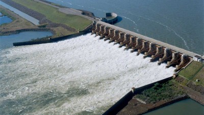 Niegan incidencia de la represa de Yacyretá en la crecida del río Paraná