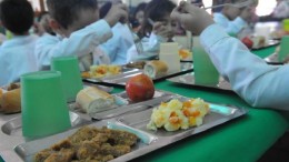 Córdoba: Mestre licita comida para escuelas por $150 millones