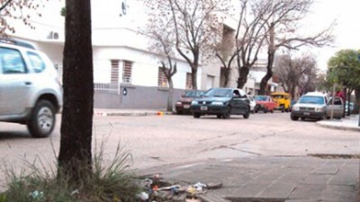 En Gualeguaychú, multarán a vecinos que no mantienen sus veredas en condiciones