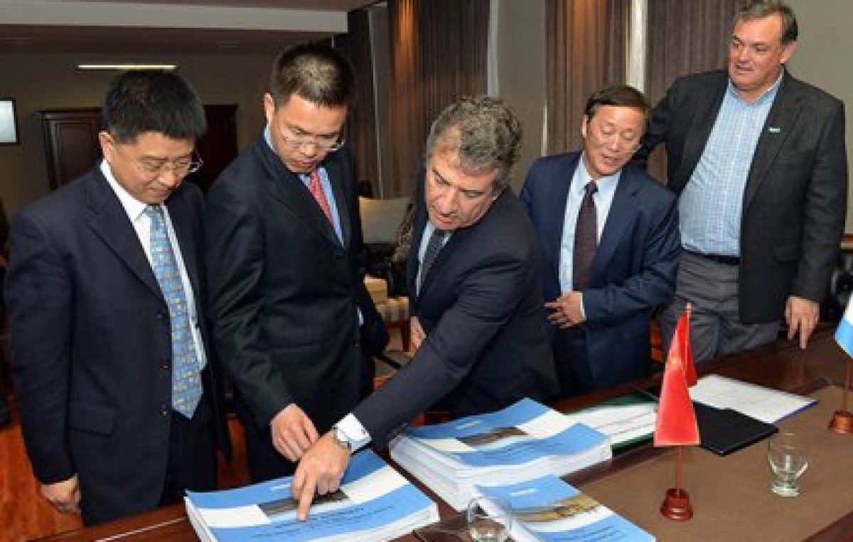 Avanza el acuerdo con China para la construcción de acueductos en Entre Ríos