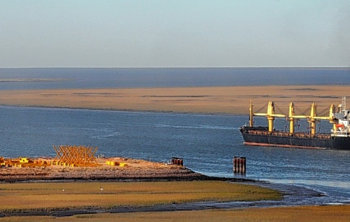 Uruguay, a contramano de los intereses del puerto de Bahía Blanca