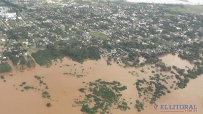 Corrientes: En la zona más crítica de la creciente, hay más de 2.300 vecinos evacuados
