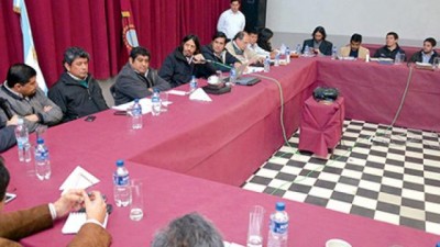 Tras una reunión de gabinete aseguran obras públicas a municipios Salteños