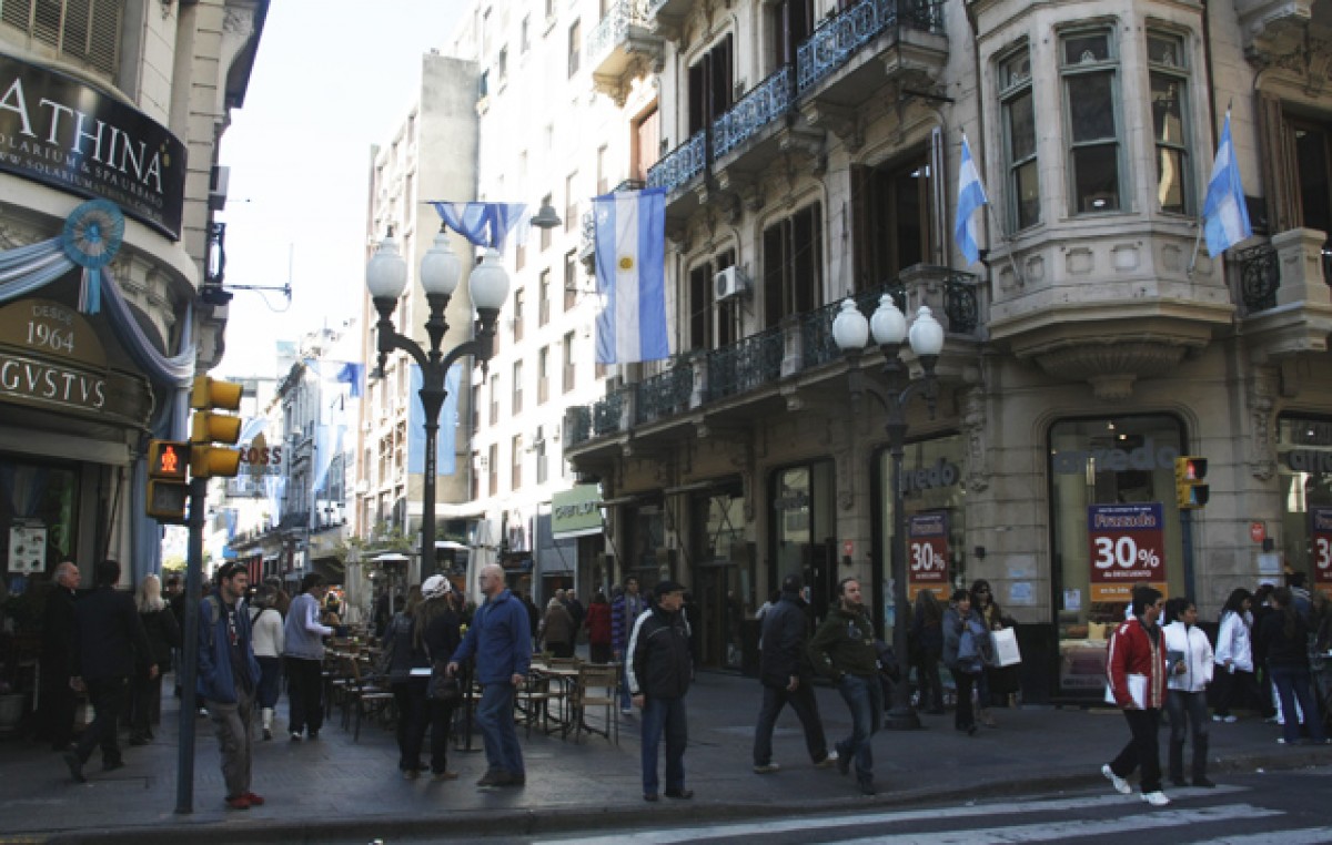 Buscan diversificar el comercio en las peatonales de Rosario