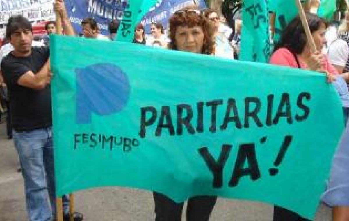 Protesta de Municipales Bonaerenses en la Legislatura en reclamo de ley de paritarias