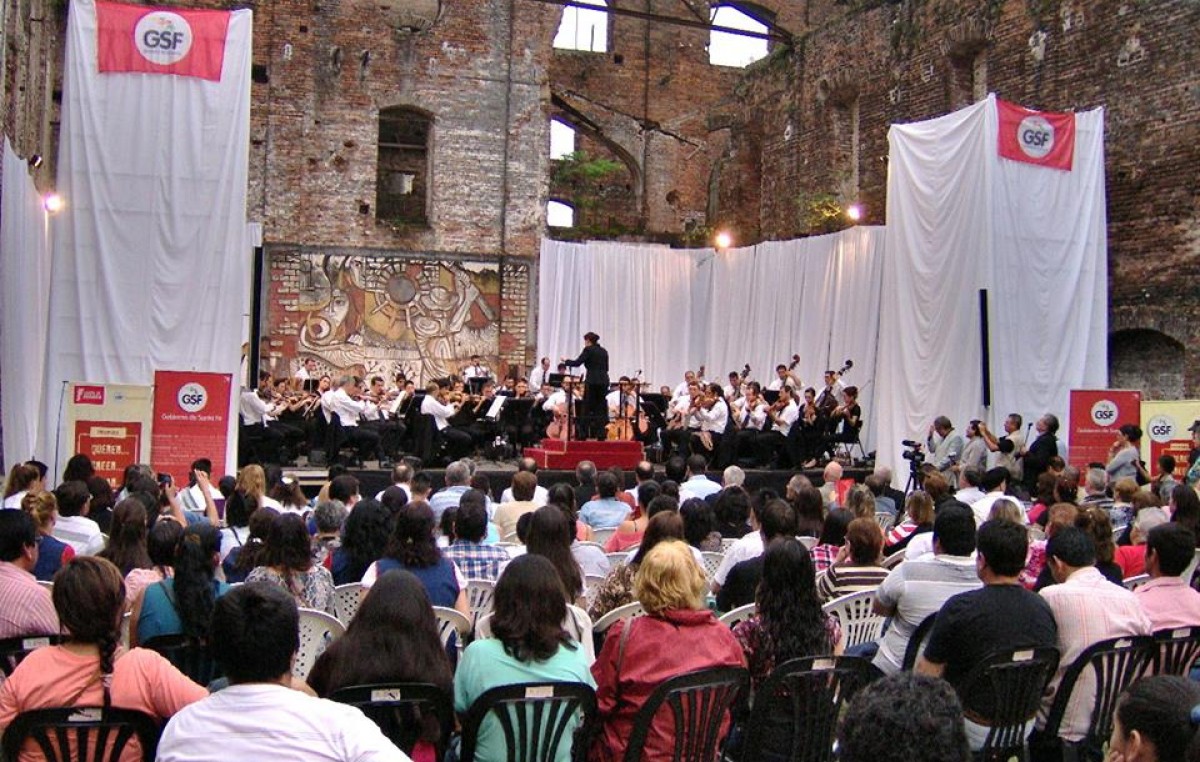 Villa Ana: el día que la historia y la música se dieron cita en las ruinas de La Forestal