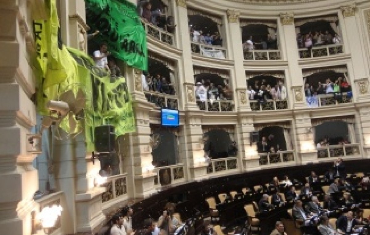 Buenos Aires: Municipales instan a un rápido tratamiento de la ley de paritarias en Senadores