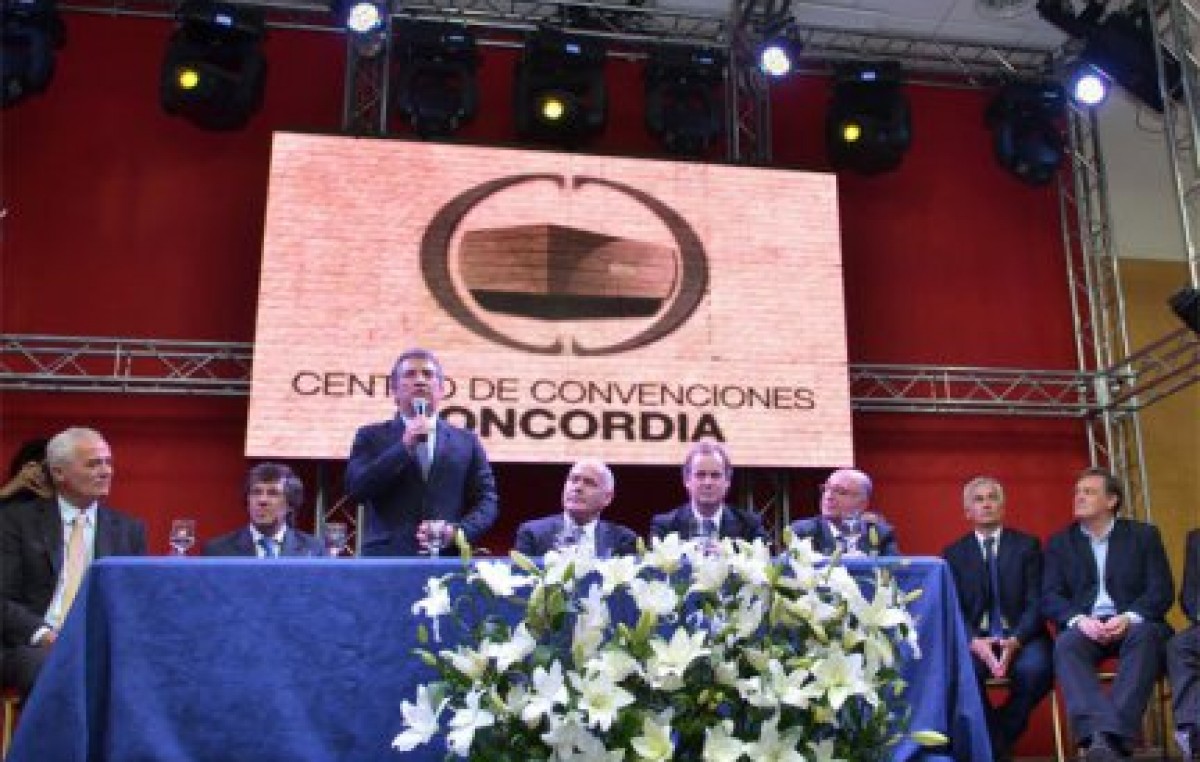 Concordia: inauguraron primer centro de convenciones en la provincia con capacidad para 1200 personas