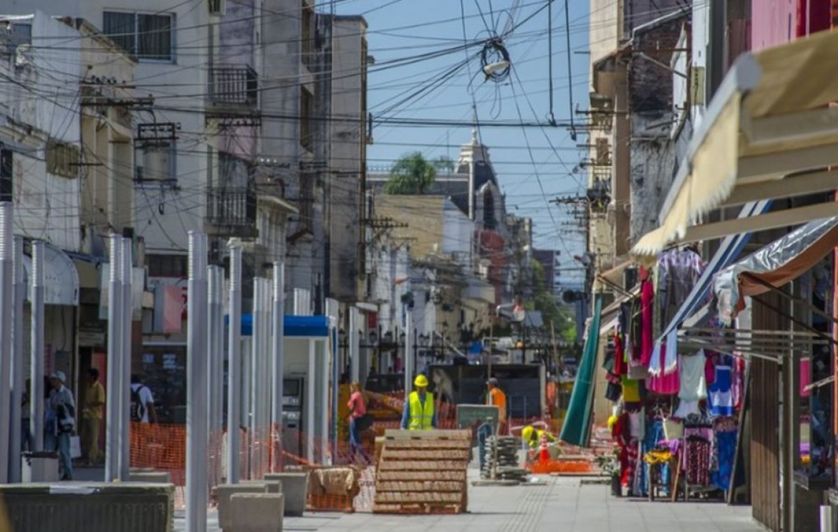 Salta: Según el Gobierno, es imposible frenar las obras de las peatonales