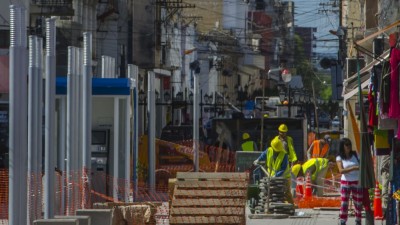 Ahora analizan parar obras en las peatonales de Salta