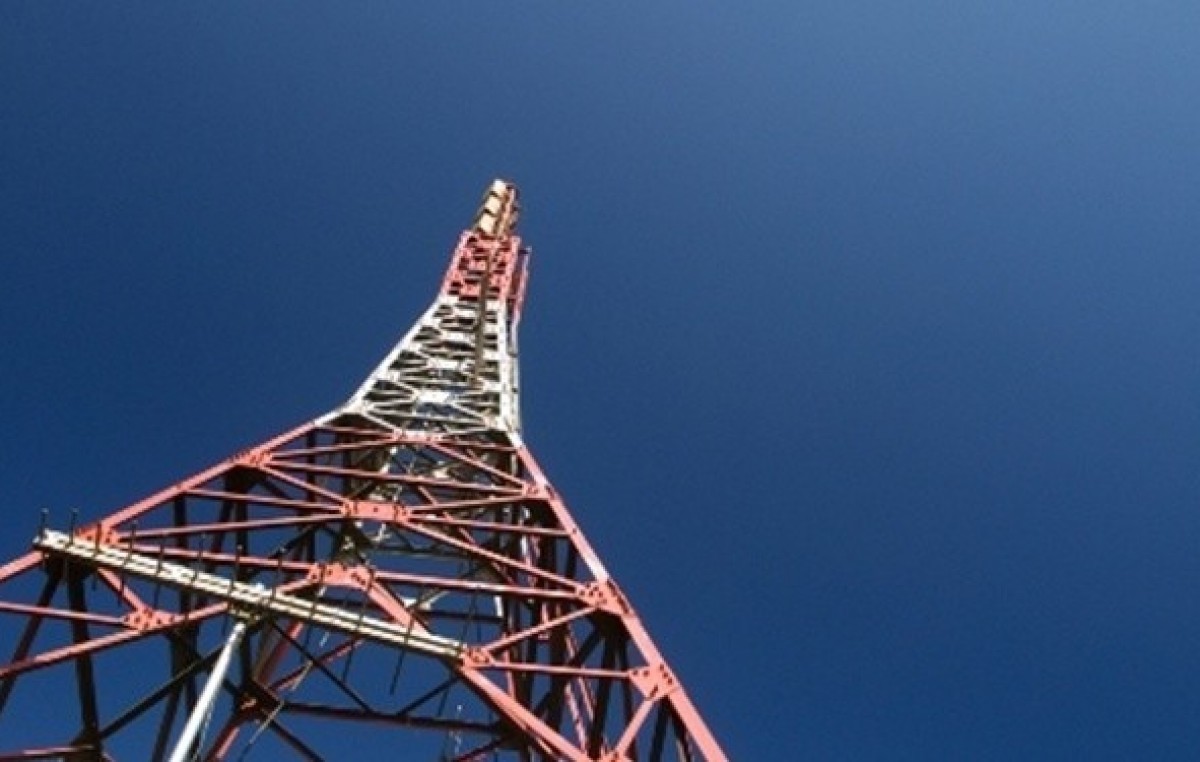 Lucha sin tregua en Rosario de Lerma contra las antenas de telefonía móvil