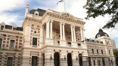 El Presupuesto de la Provincia de Buenos Aires sigue trabado por la tasa de combustible
