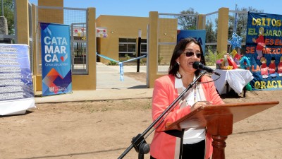 La gobernadora inauguró múltiples obras en Icaño