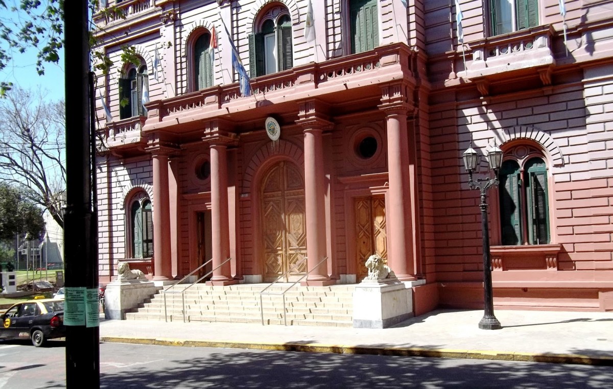 Polémica por proyectos para sumar trans al municipio de Rosario