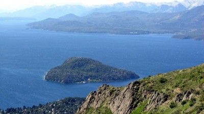 Bariloche: Nación y Municipio planean construir una “mini” Tecnópolis en la Isla Huemul