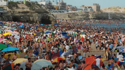 Las Grutas recibió 85 mil turistas en la primera quincena