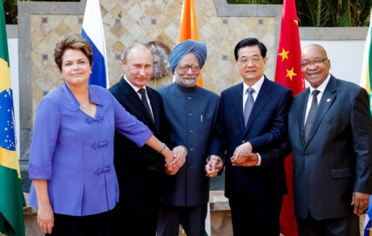 Los BRICs se reunirán para crear una calificadora de riesgo alternativa