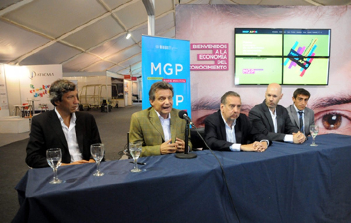 Convocan a crear aplicaciones que ayuden a resolver problemáticas ciudadanas en Mar del Plata