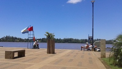 El río Uruguay sigue creciendo y peligra la temporada de playas en varias ciudades entrerrianas