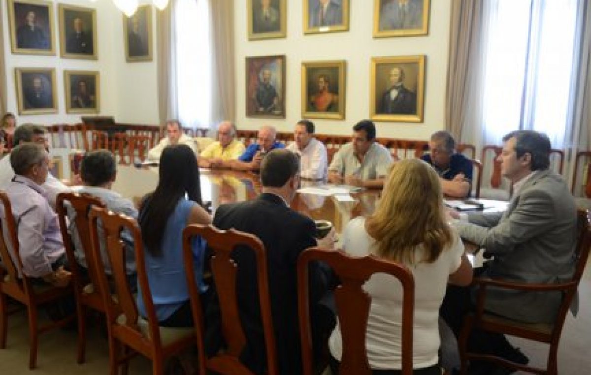El Ministro de Gobierno de Entre Ríos se reunió con Intendentes del foro de la UCR
