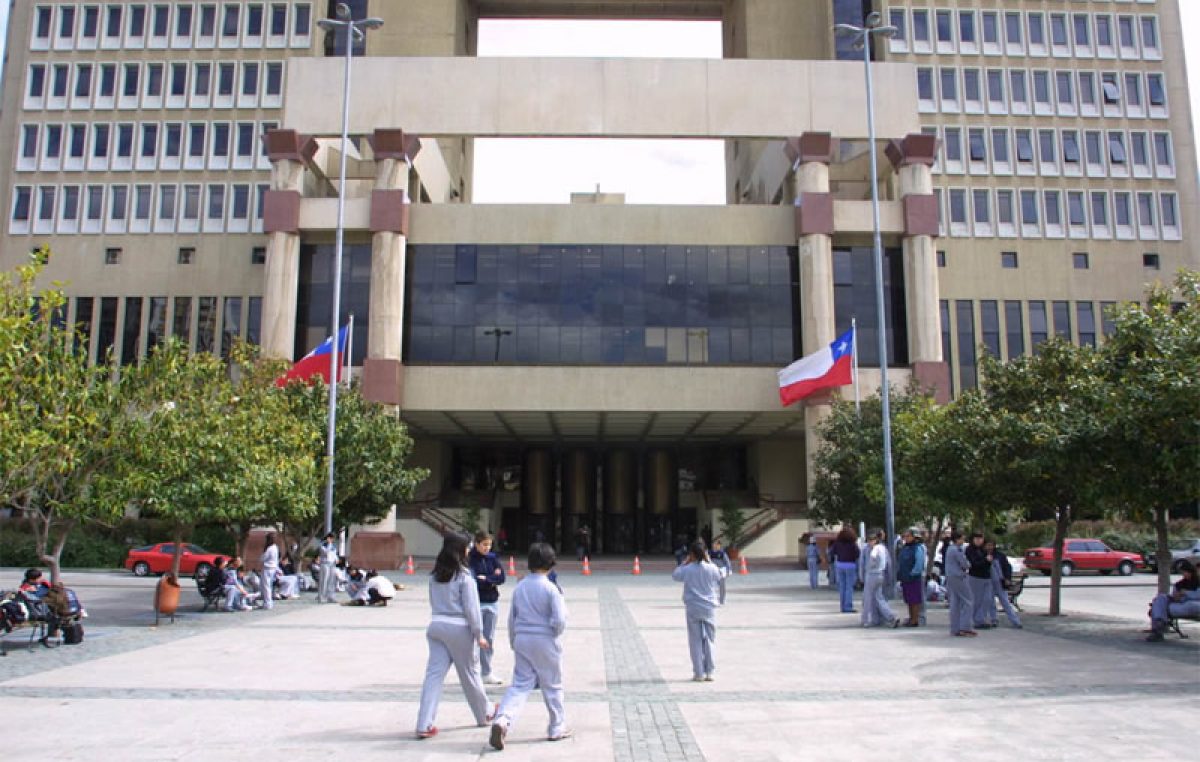 El Senado chileno aprueba la ley que elimina el sistema electoral creado por Augusto Pinochet