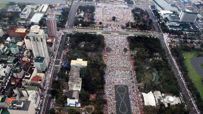 El papa Francisco celebró la misa más multitudinaria de la historia